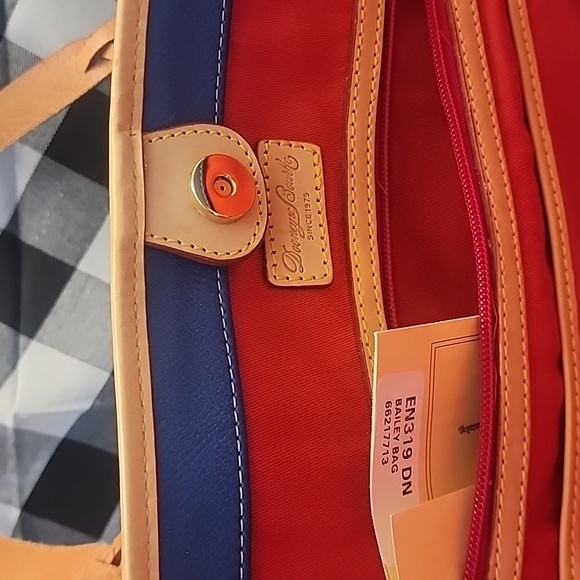 Purse - Picture 2 of 14